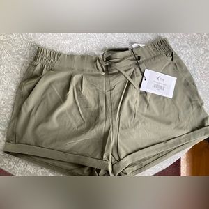 NWT Zyia Olive Summer Shorts